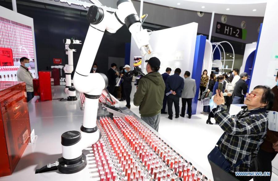 Shanghai recebe 8a Feira Internacional de Tecnologia da China