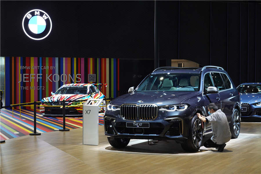 Modelos mais avan?ados de automóveis elétricos s?o exibidos em Shanghai