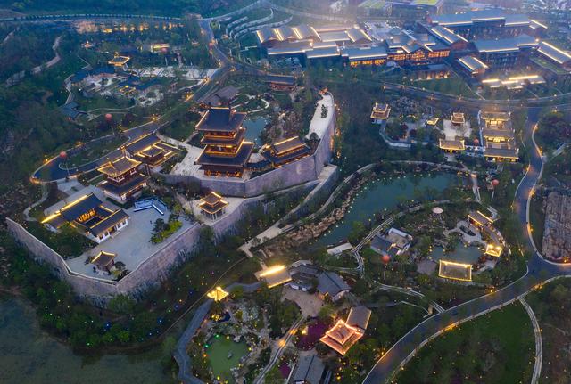 Galeria: Encanto noturno da 11a Expo Horticultural de Jiangsu