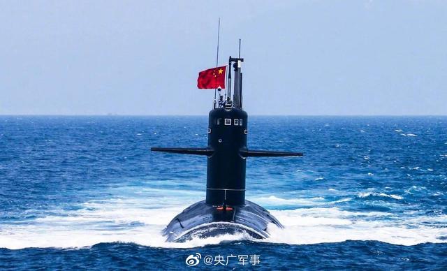 China celebra 72o aniversário do estabelecimento da Marinha