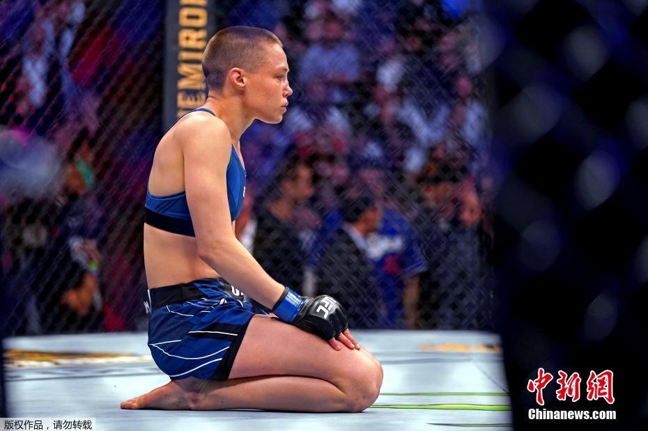 UFC 261: Zhang Weili foi nocauteada por Rose Namajunas e perdeu cintur?o
