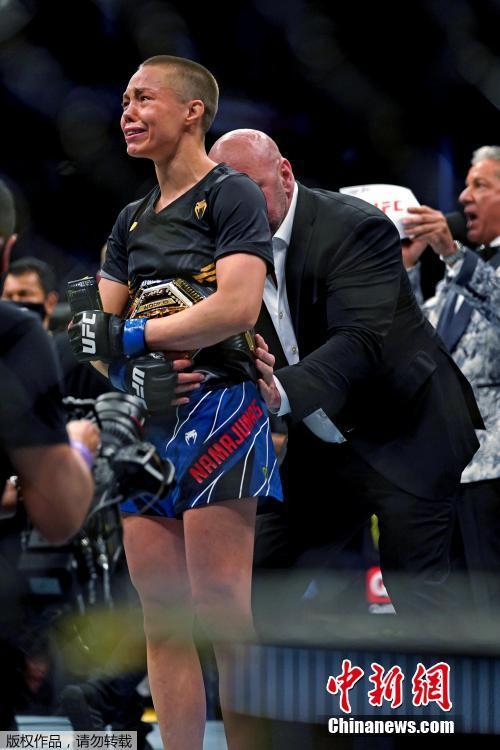 UFC 261: Zhang Weili foi nocauteada por Rose Namajunas e perdeu cintur?o