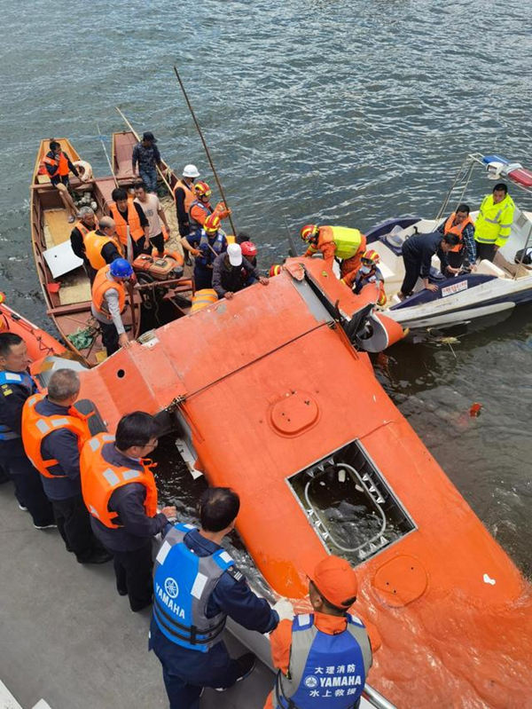 Yunnan: tripula??o morre em acidente de helicóptero