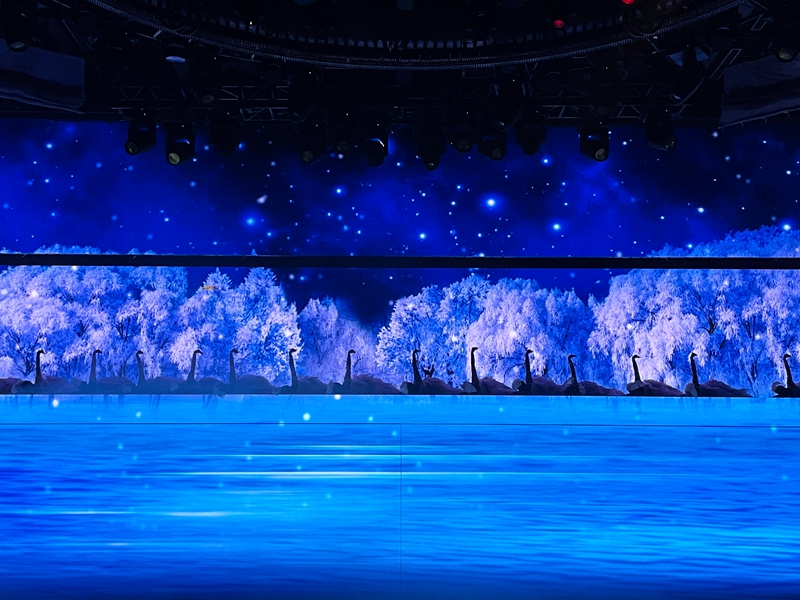 Dan?a folclórica de Xinjiang representa o mito da Rota da Seda