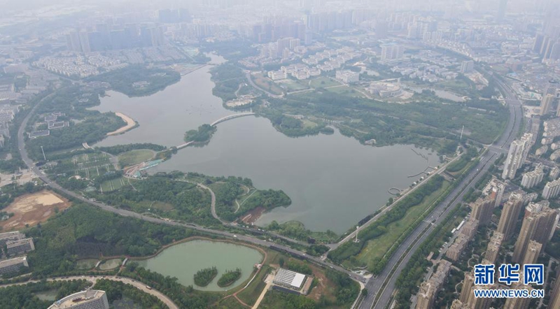 China possui estrada romantica em forma de cora??o