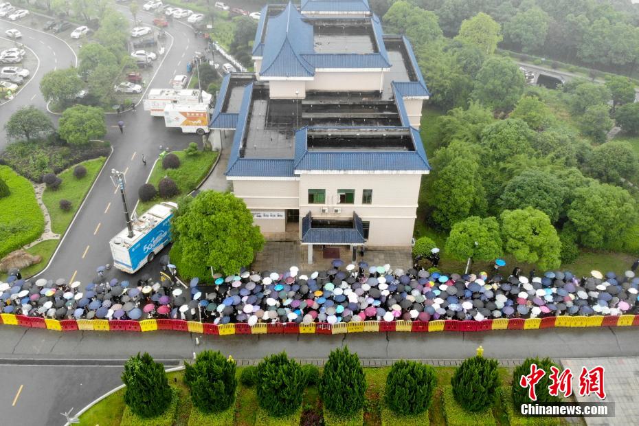 Popula??o se despede do 'Pai do arroz híbrido'