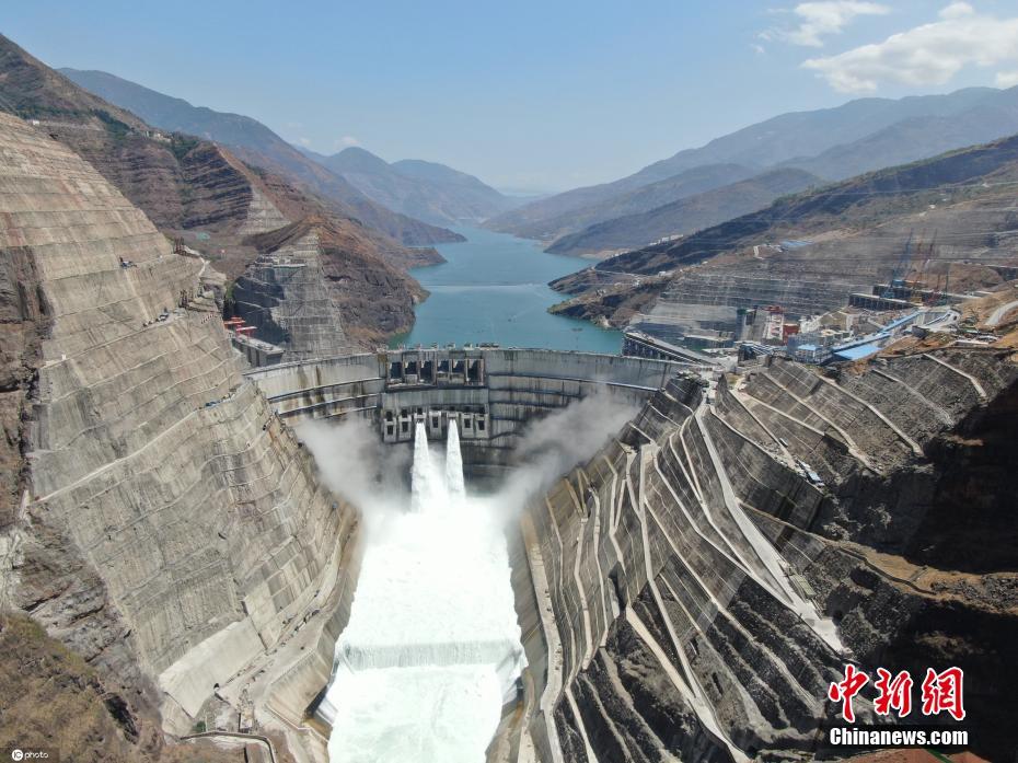 Estrutura principal da Usina Hidrelétrica de Baihetan é concluída