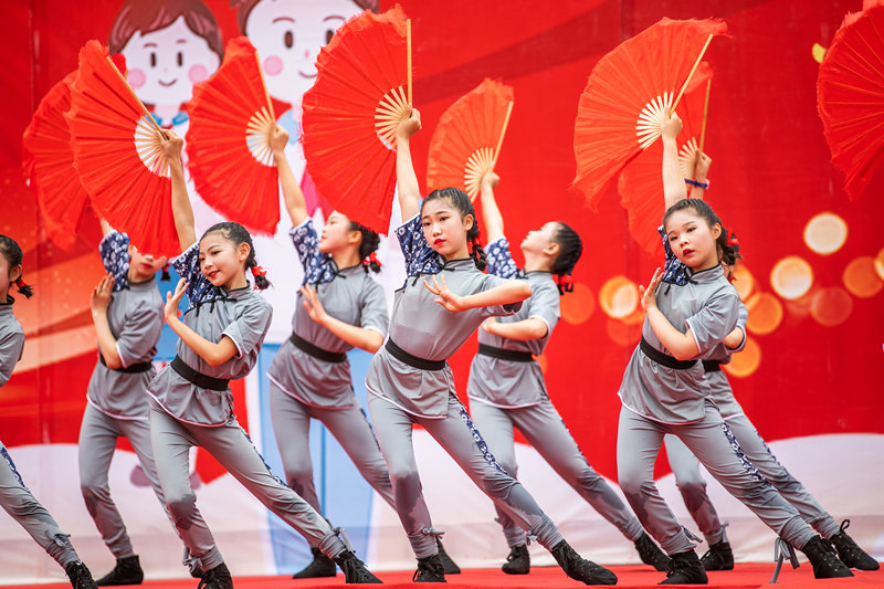 China: Atividades infantis realizadas em todo o país para celebrar o Dia Internacional da Crian?a