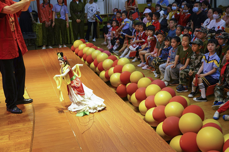 China: Atividades infantis realizadas em todo o país para celebrar o Dia Internacional da Crian?a