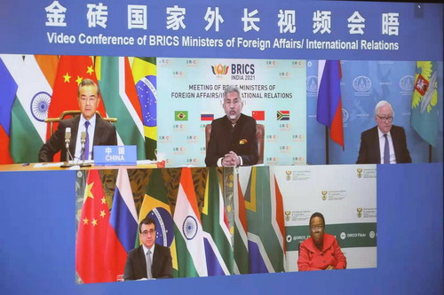 Wang Yi participa na reuni?o de chanceleres do BRICS