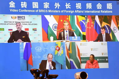 Wang Yi participa na reuni?o de chanceleres do BRICS