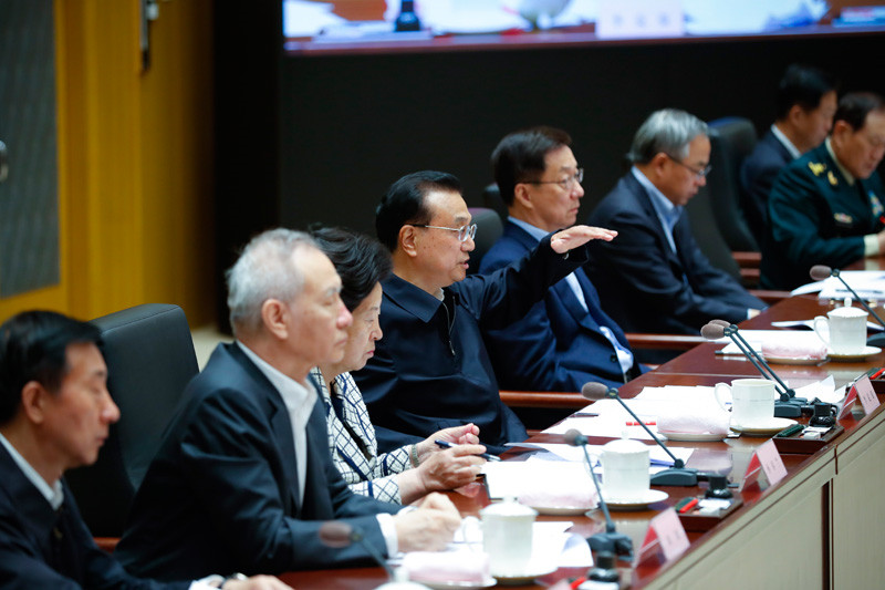 Premiê chinês destaca promo??o do emprego e start-ups empresariais