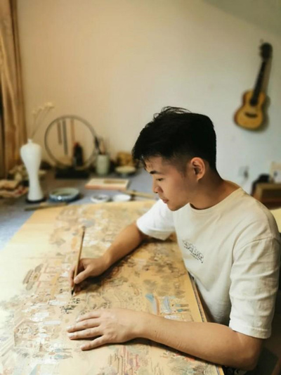 Pintura feita à m?o mostra cenas de preven??o e controle da pandemia na China