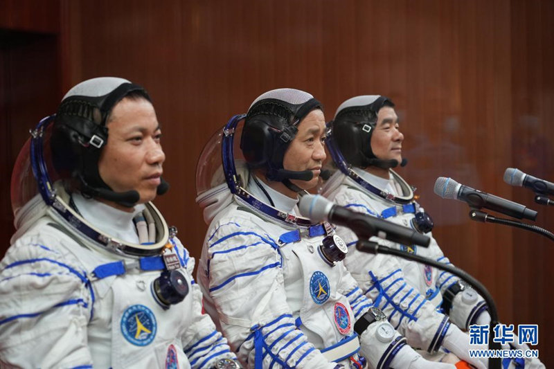 Realizada cerim?nia de despedida para astronautas chineses da miss?o Shenzhou-12