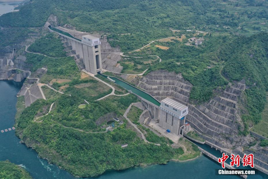 Guizhou: edifício navegável mais alto do mundo é colocado em opera??o experimental