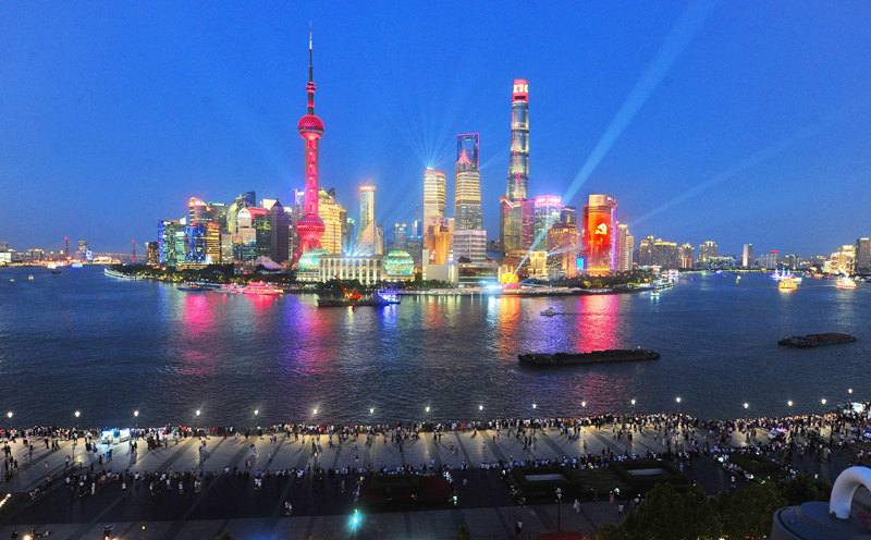 Shanghai organiza show de luzes temático para comemorar 100o aniversário do PCCh