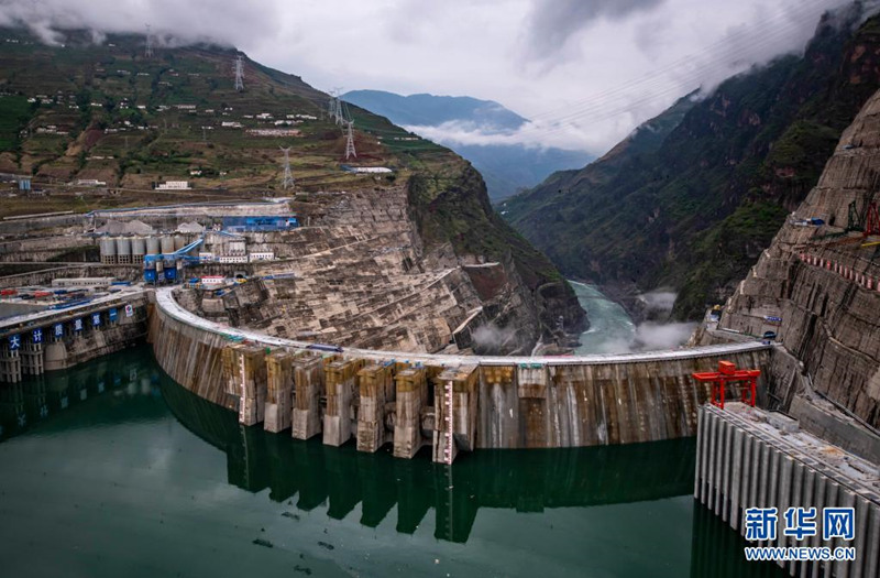 Primeiro lote de unidades da Esta??o Hidrelétrica de Baihetan é colocado em opera??o