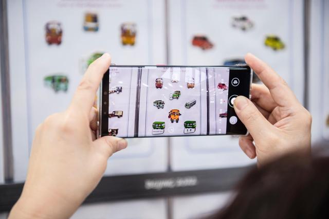 Beijing 2022 lan?a centro de comércio de distintivos