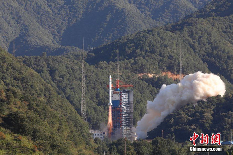 China lan?a com sucesso novos satélites de sensoriamento remoto