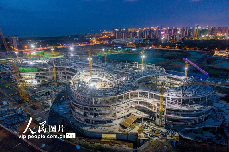 Constru??o do complexo Haikou International Duty Free City está em andamento