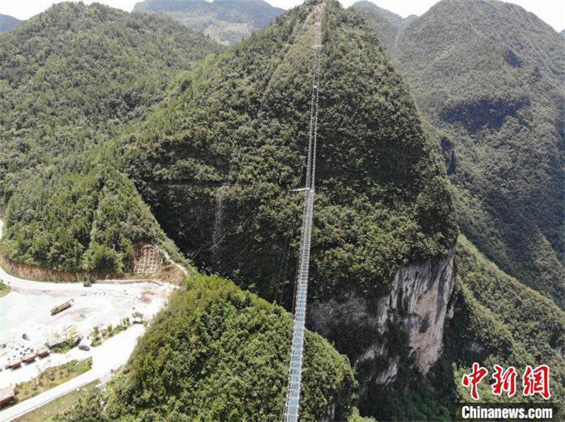 Sichuan constrói ponte de vidro de 680 metros de extens?o