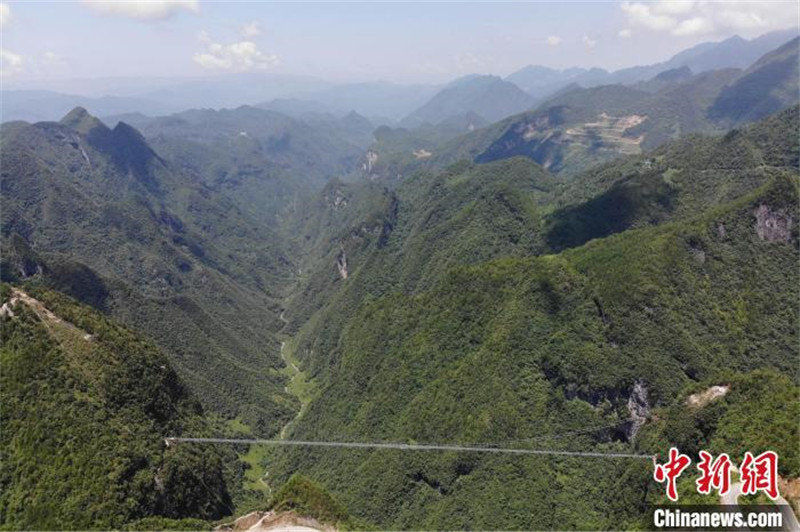 Sichuan constrói ponte de vidro de 680 metros de extens?o