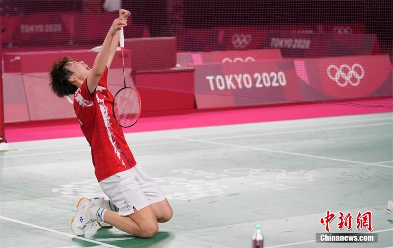 Olimpíadas: atleta chinesa Chen Yufei conquista medalha de ouro no badminton individual feminino