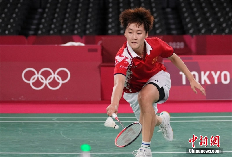 Olimpíadas: atleta chinesa Chen Yufei conquista medalha de ouro no badminton individual feminino