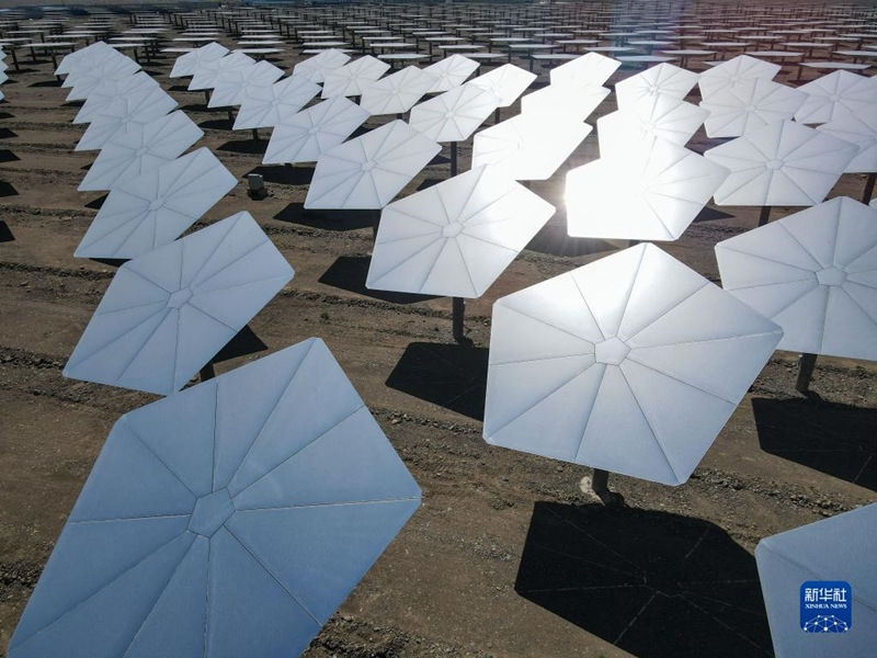 Xinjiang: primeira usina de energia térmica solar produz energia limpa com zero emiss?o