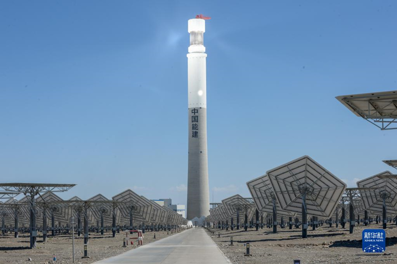 Xinjiang: primeira usina de energia térmica solar produz energia limpa com zero emiss?o