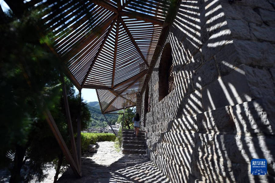 Alde?es nas montanhas Taihang enriquecem com o desenvolvimento de cultura e turismo 