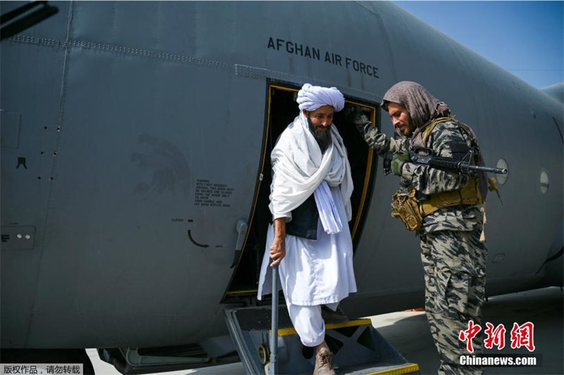 Afeganist?o: Talib? assume controle do aeroporto de Cabul após retirada dos EUA
