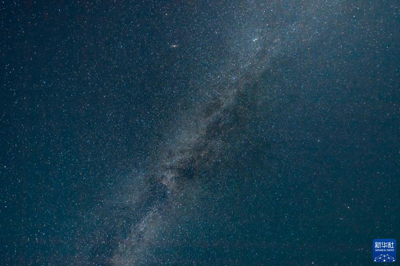 Céu estrelado é pitoresco em Wudalianchi   