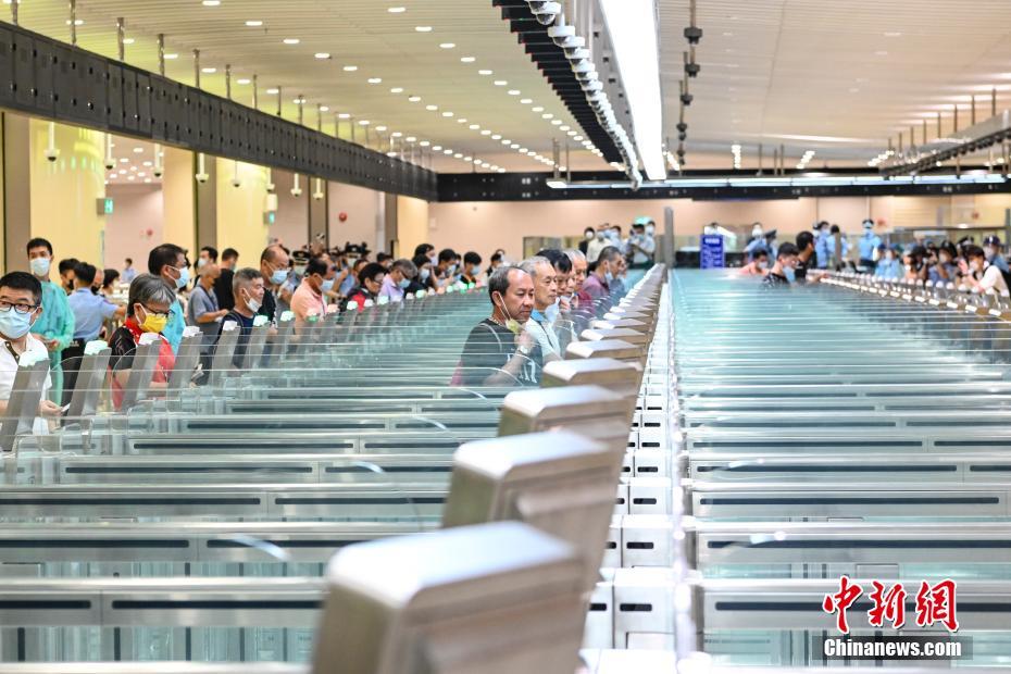 Posto Fronteiri?o de Qingmao é inaugurado