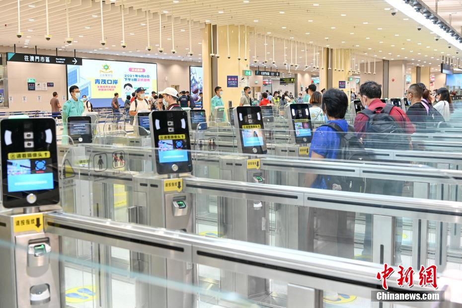 Posto Fronteiri?o de Qingmao é inaugurado