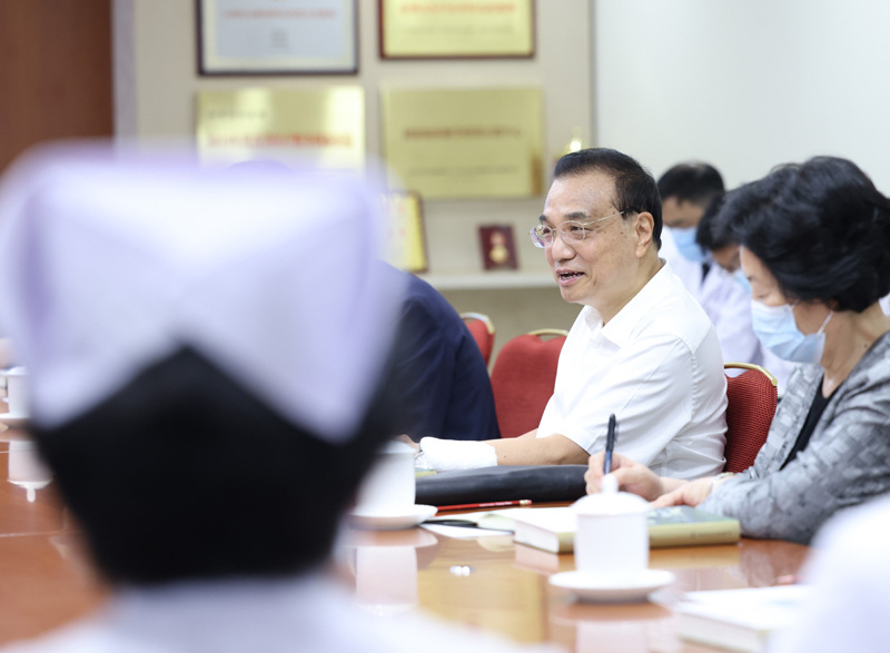 Premiê chinês destaca esfor?os para proteger a saúde das pessoas