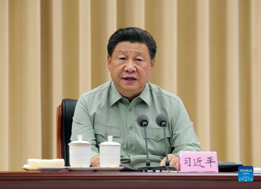 Xi Jinping inspeciona base militar na província de Shaanxi, noroeste da China
