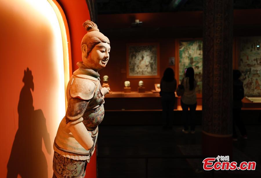 China: três réplicas de grutas s?o expostas no Museu do Palácio em Beijing