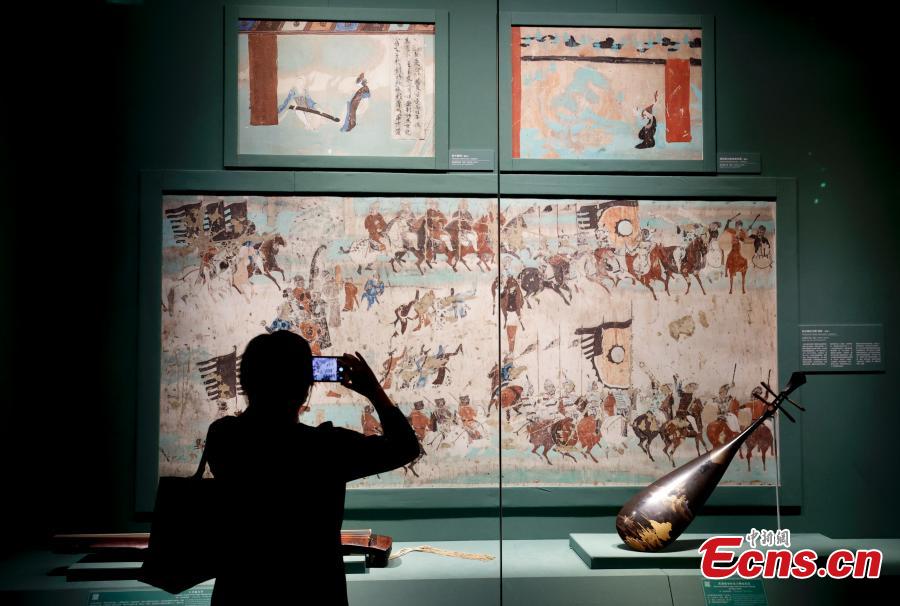 China: três réplicas de grutas s?o expostas no Museu do Palácio em Beijing