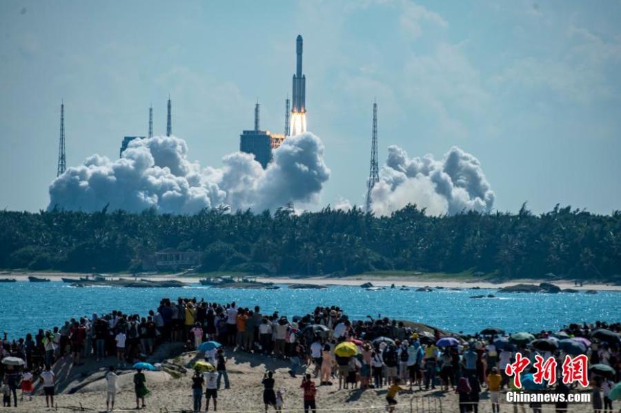 Cargueiro espacial da China acopla com módulo central da esta??o espacial