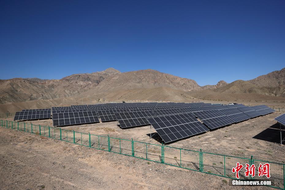 Xinjiang: usina fotovoltaica ajuda a consolidar conquistas de erradica??o da pobreza