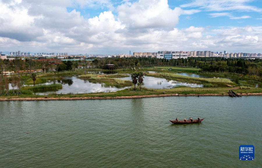 China: constru??o do Pantanal da Península de Baofeng em Kunming entra na fase final