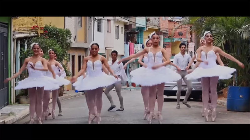 Embaixada e Consulados-Gerais da China no Brasil sediam recep??o virtual do 72o aniversário da República Popular da China