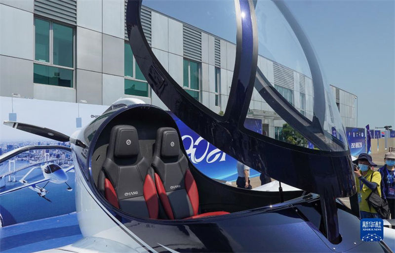 Aeronave automática tripulada é relevada em Zhuhai