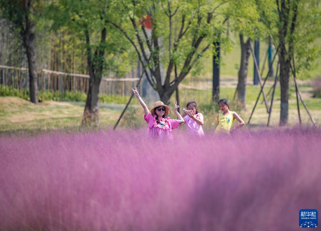 China registra 515 milh?es de viagens turísticas domésticas durante o feriado do Dia Nacional