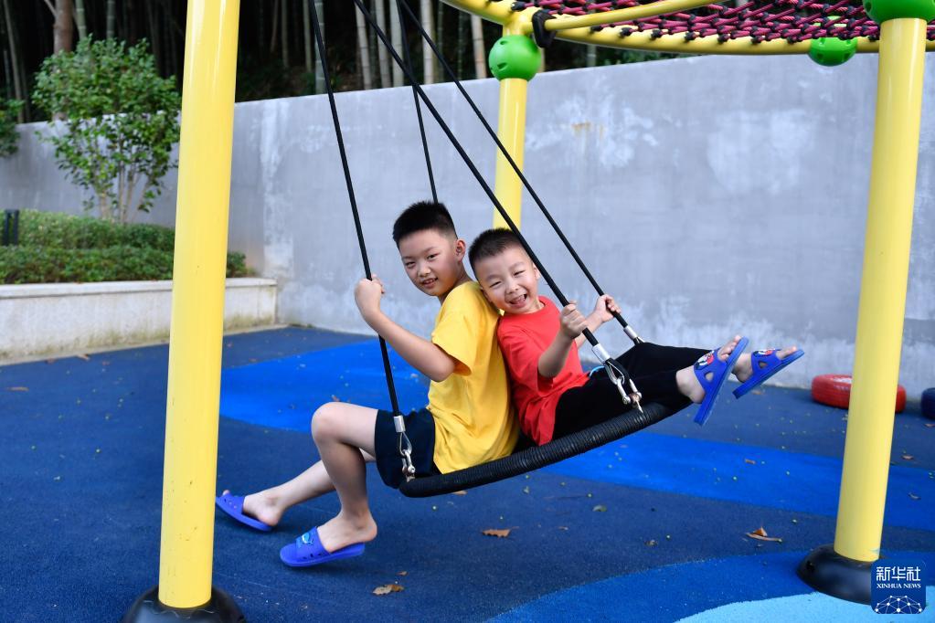 China registra 515 milh?es de viagens turísticas domésticas durante o feriado do Dia Nacional