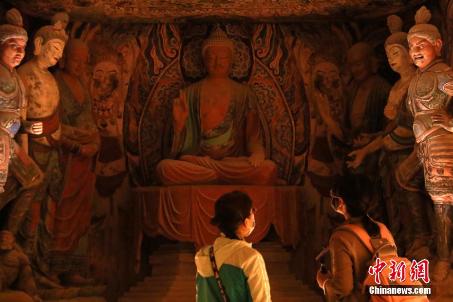 Gansu: paisagem da Rota da Seda atrai mais de 300.000 visitantes durante feriado do Dia Nacional   