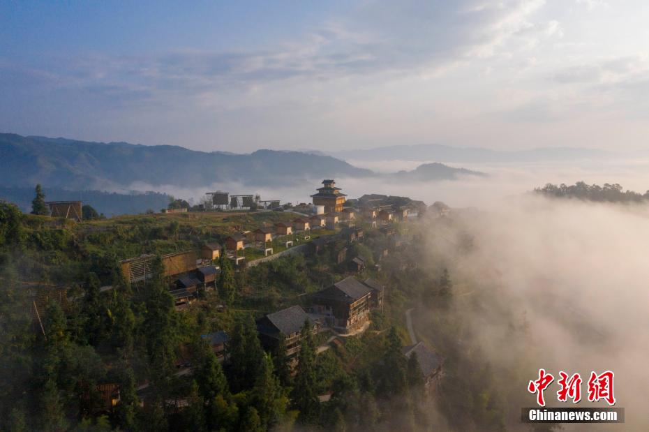 Guizhou: rodovia de turismo ajuda na revitaliza??o rural 