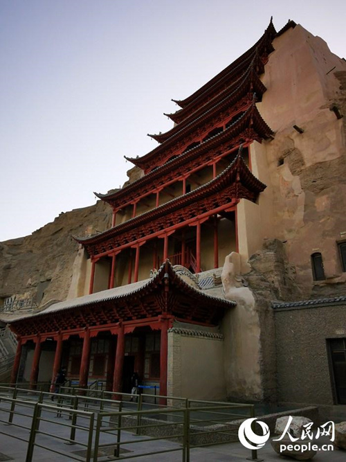 Dunhuang: cidade importante na antiga Rota da Seda com paisagem encantadora