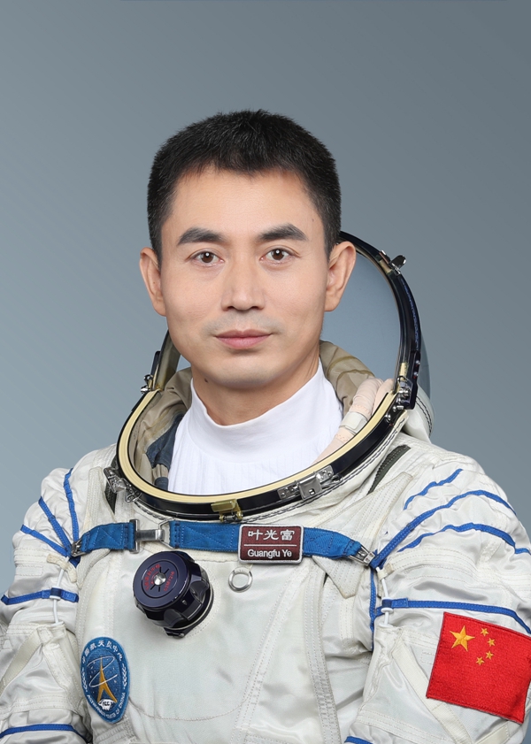 China enviará 3 astronautas para a esta??o espacial